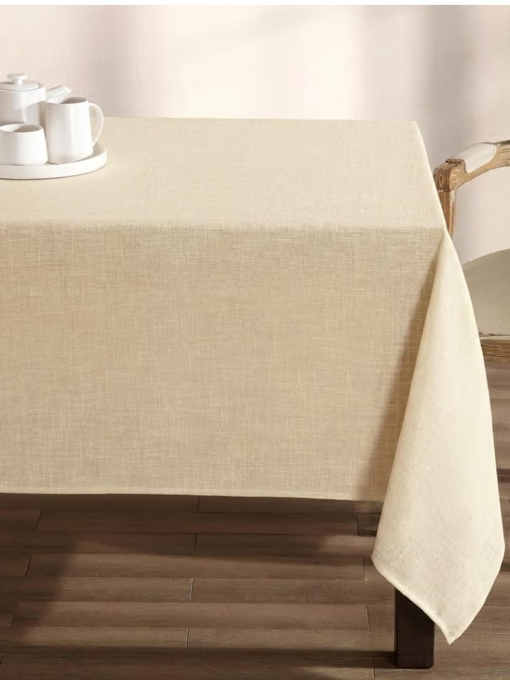 Laura Ashley ‘Harper’ Luxuriously Smooth Tablecloth Rectangular 84x60” Yellow